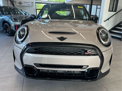 Used 2023 MINI Cooper S FWD image 2