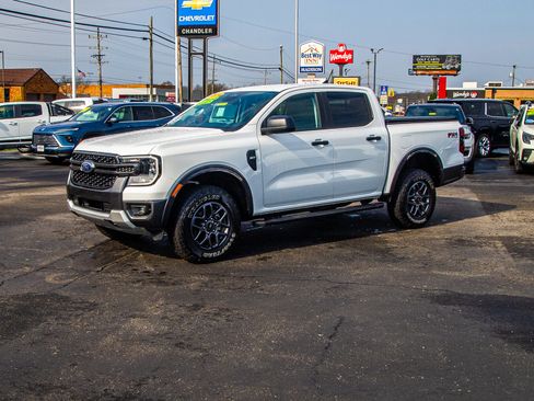 Used 2024 Ford Ranger XLT w/ FX4 Off-Road Package image 3