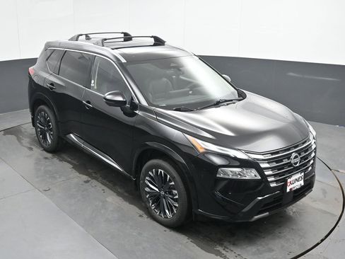 Used 2026 Nissan Rogue Platinum w/ Platinum Premium Package AWD/4WD image 35