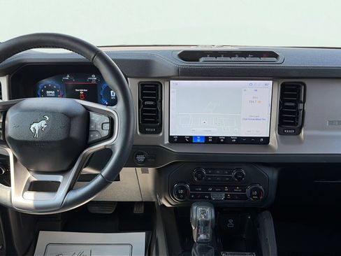 Certified 2025 Ford Bronco Outer Banks w/ Sasquatch Package AWD/4WD image 41
