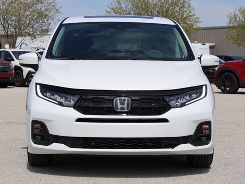 Used 2026 Honda Odyssey Touring image 5
