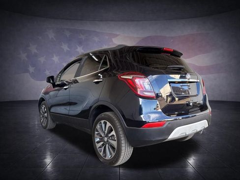 Used 2022 Buick Encore Preferred AWD/4WD image 3