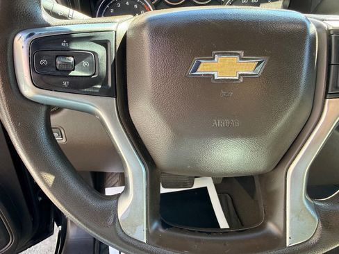 Used 2020 Chevrolet Silverado 1500 LT image 24