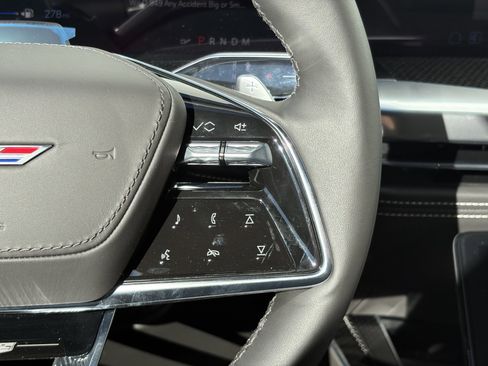 New 2026 Cadillac Escalade ESV V image 17