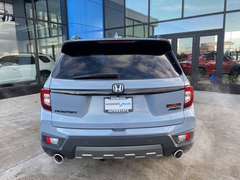 Used 2024 Honda Passport TrailSport image 6