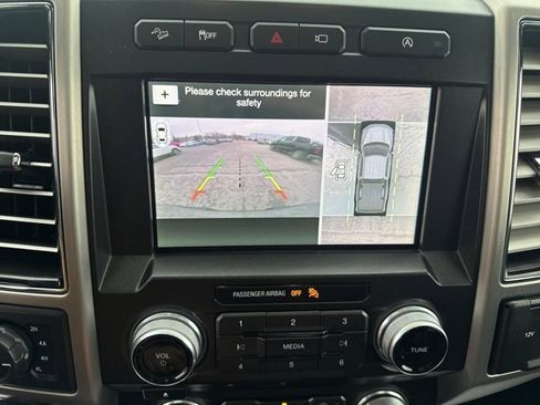 Used 2018 Ford F150 Platinum w/ Equipment Group 701A Luxury image 15