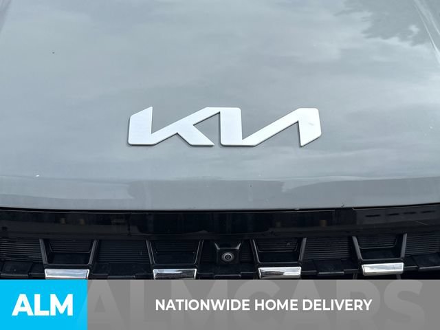 Used 2025 Kia Carnival SX Prestige FWD image 4