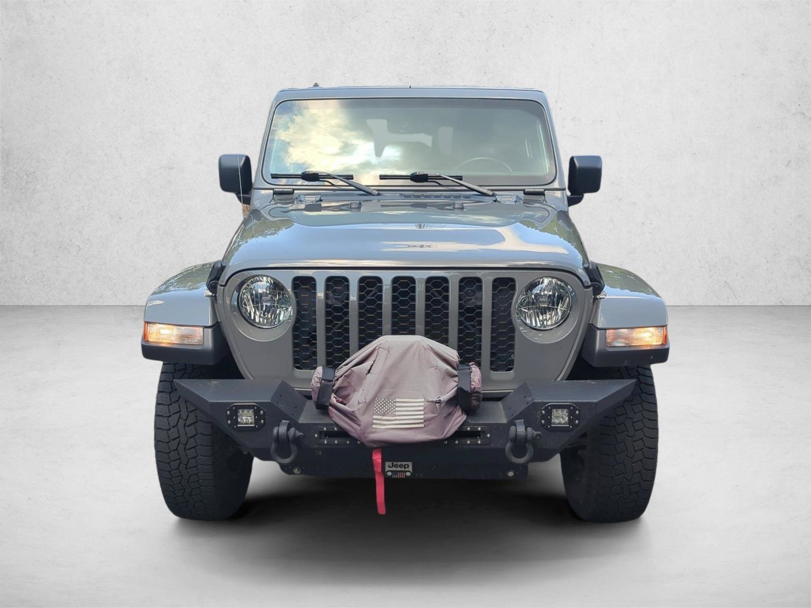 Used 2021 Jeep Gladiator Sport AWD/4WD image 2