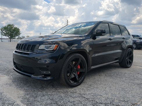 Used 2020 Jeep Grand Cherokee SRT AWD/4WD image 6