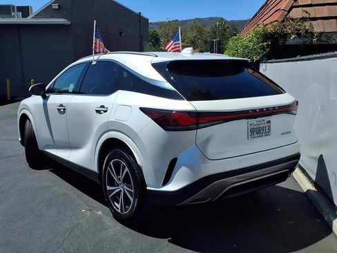 Used 2024 Lexus RX 350 FWD w/ Technology Package image 5