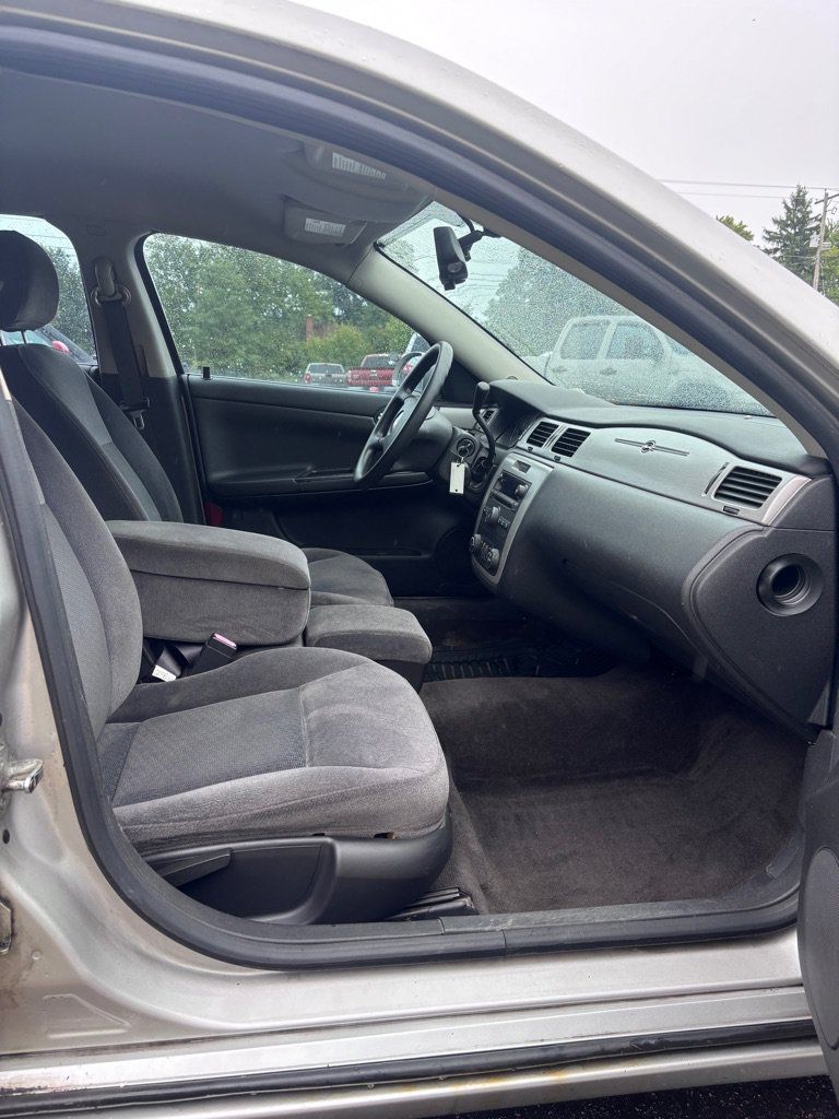 Used 2007 Chevrolet Impala LT FWD image 11