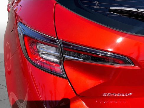 Used 2019 Toyota Corolla XSE FWD image 28