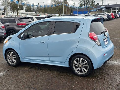 Used 2015 Chevrolet Spark LT image 31