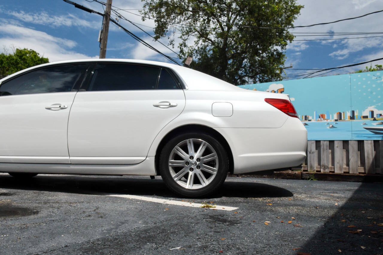 Used 2007 Toyota Avalon Touring FWD image 9