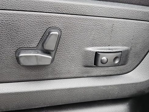 New 2026 RAM 2500 Big Horn AWD/4WD image 14