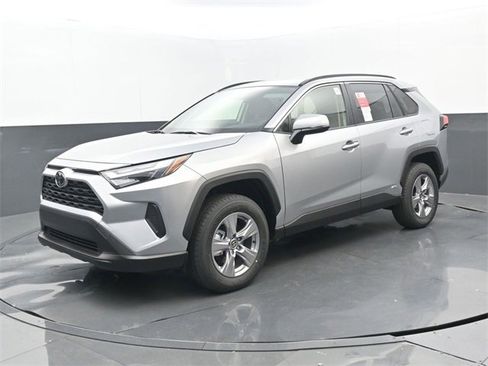 New 2025 Toyota RAV4 XLE image 22