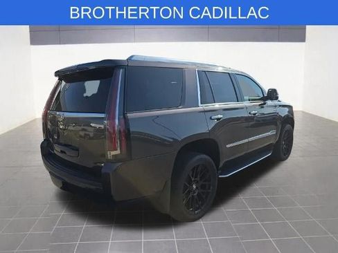 Used 2017 Cadillac Escalade Premium Luxury AWD/4WD image 8