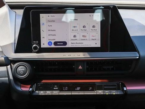 New 2026 Toyota Prius Plug-In Hybrid FWD image 14