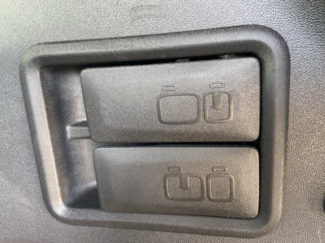 Used 2023 Chevrolet Equinox LT w/ Driver Convenience Package FWD image 40