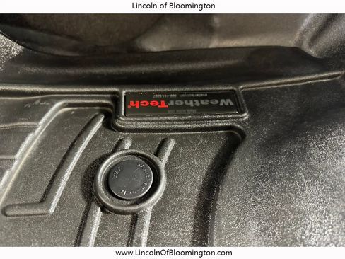 Used 2018 GMC Yukon SLT AWD/4WD image 35