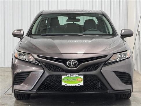 Used 2019 Toyota Camry SE w/ Carpet Mat Package FWD image 38