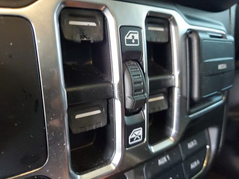 Used 2023 Jeep Gladiator Mojave w/ LED Lighting Group AWD/4WD image 16