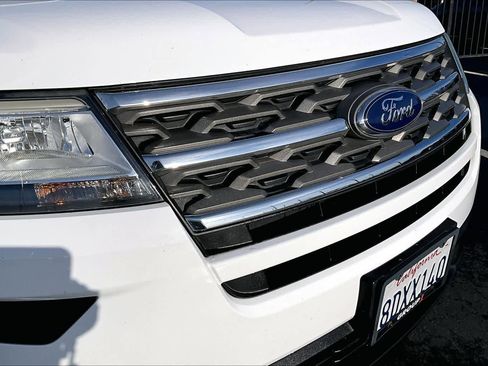 Used 2018 Ford Explorer 4WD image 29