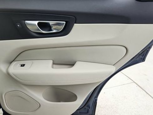 Used 2023 Volvo XC60 B5 Plus w/ Climate Package image 27