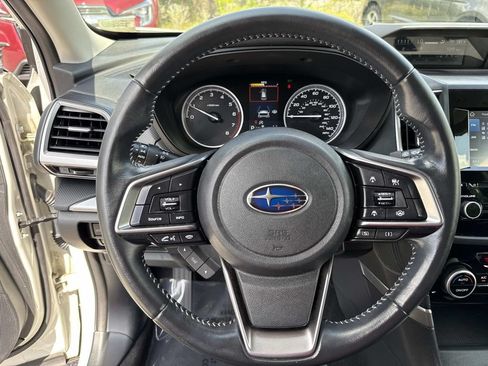 Used 2023 Subaru Forester Premium AWD/4WD image 42