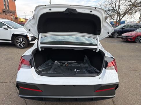 New 2026 Hyundai Elantra Sport image 15