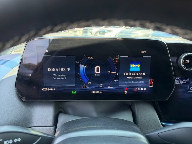 Certified 2024 Chevrolet Equinox EV LT FWD image 15