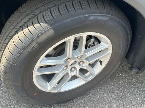 New 2025 Ford Explorer Active w/ Active Comfort Package image 16