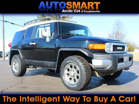 Used 2011 Toyota FJ Cruiser 4WD w/ Upgrade Pkg image 1