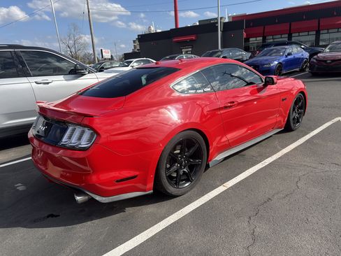 Used 2015 Ford Mustang GT Premium image 4