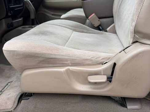 Used 2003 Toyota Tacoma PreRunner RWD image 12