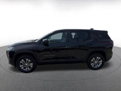 Used 2025 Chevrolet Equinox LT FWD image 9