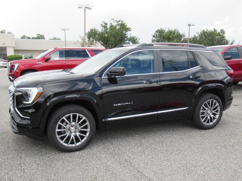 New 2027 GMC Terrain Denali AWD/4WD image 4
