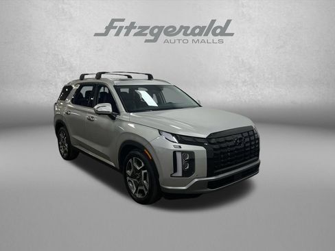 Used 2023 Hyundai Palisade Limited FWD image 9