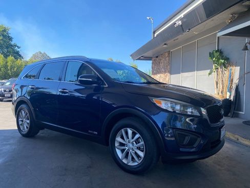 Used 2016 Kia Sorento LX AWD/4WD image 45