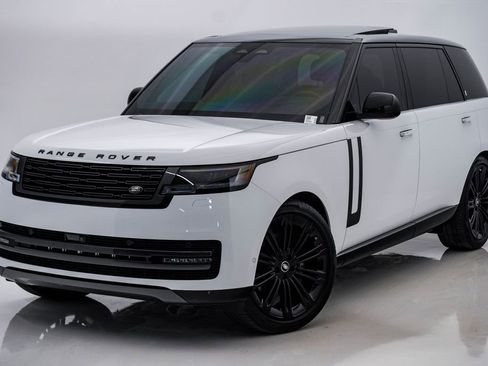 Used 2025 Land Rover Range Rover Long Wheelbase SE AWD/4WD image 3