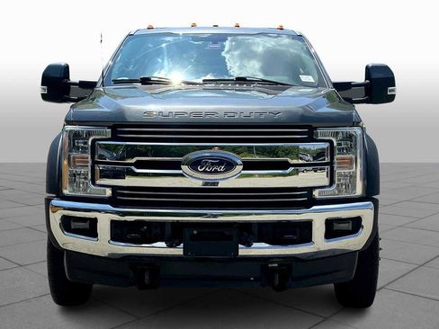 Used 2019 Ford F550 4x4 SuperCab Super Duty w/ Lariat Value Package image 3
