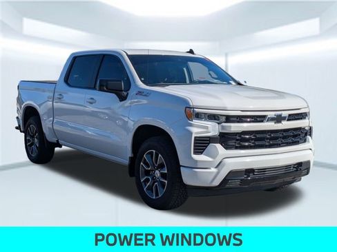 Used 2024 Chevrolet Silverado 1500 RST w/ Z71 Off-Road Package image 8