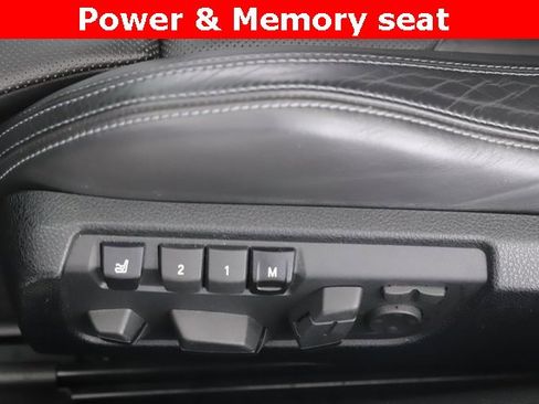 Used 2014 BMW M6 Convertible image 19