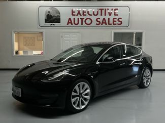 Used 2018 Tesla Model 3 Mid Range image 1