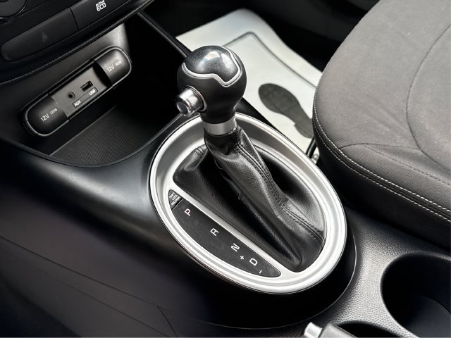 Used 2014 Kia Soul FWD image 31