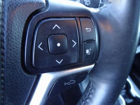 Used 2014 Toyota Highlander Limited Platinum image 24