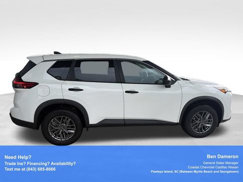 Used 2024 Nissan Rogue S AWD/4WD image 4