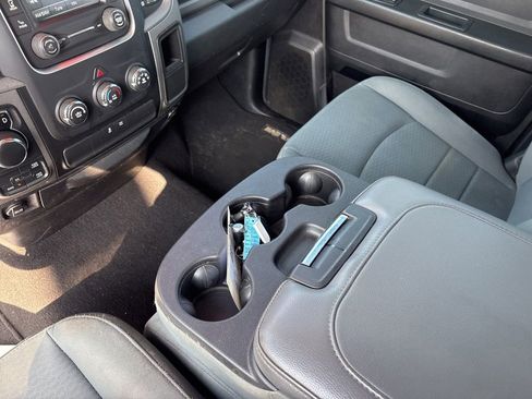 Used 2017 RAM 1500 Express AWD/4WD image 22