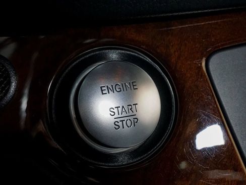 Used 2014 Mercedes-Benz SL 63 AMG image 79