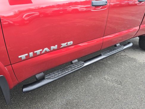 Used 2018 Nissan Titan PRO-4X w/ Pro-4x Convenience Package image 11